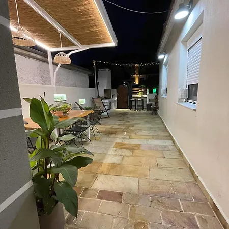 Babushka Apartments Studio-Loft Near The Sea Olympiada Exterior photo