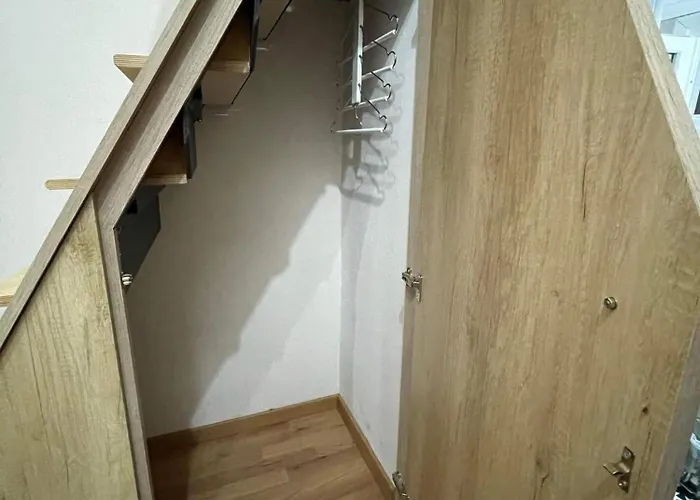 Babushka Apartments Studio-Loft Near The Sea