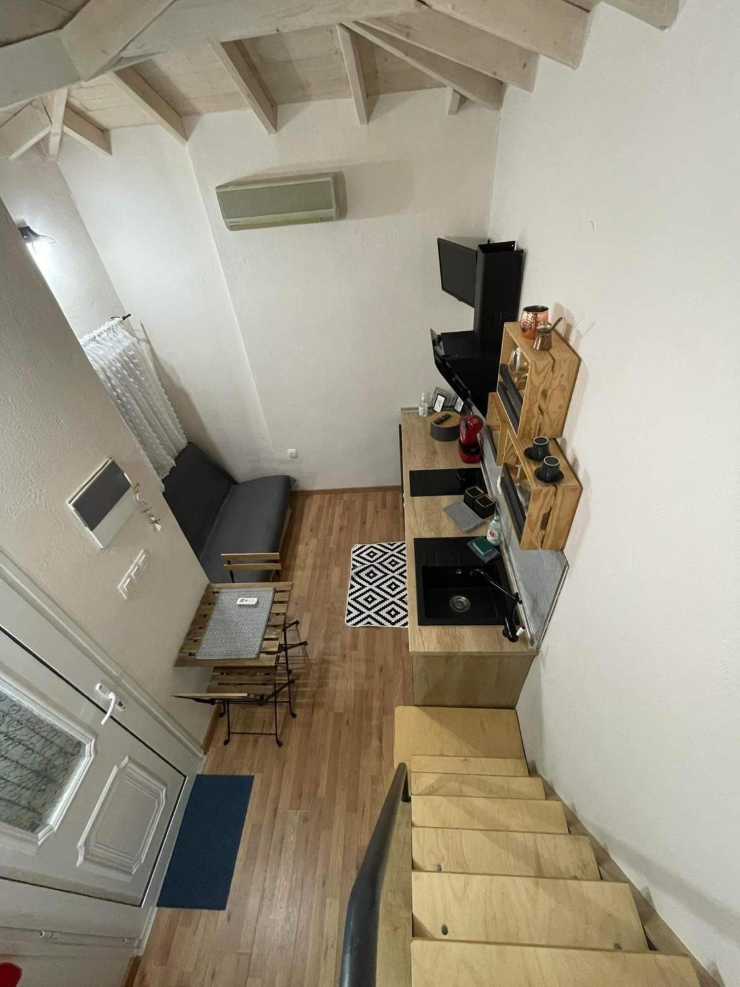 Apartment Babushka Studio-loft Near The Sea Olympiada
